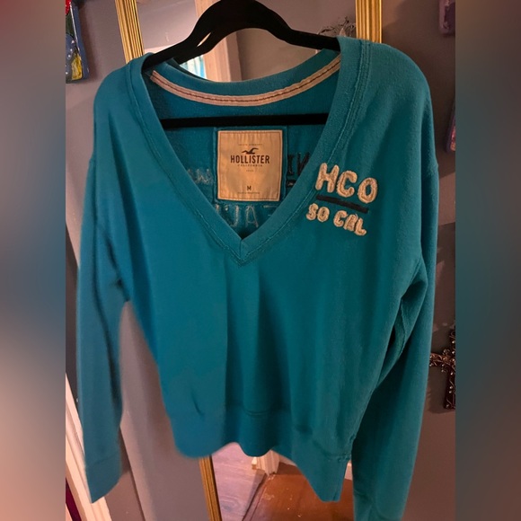 Hollister sweater M - Picture 1 of 3